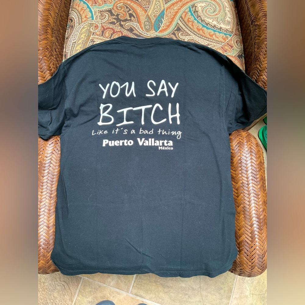 Mare Blue ladies T-shirt. NWOT